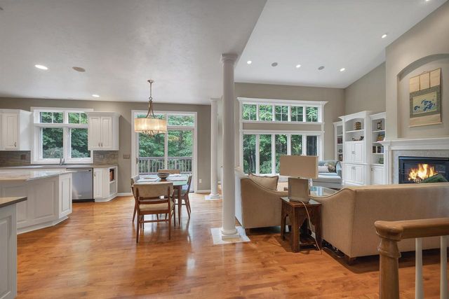 1395 SONATA COURT, Green Bay, WI 54311