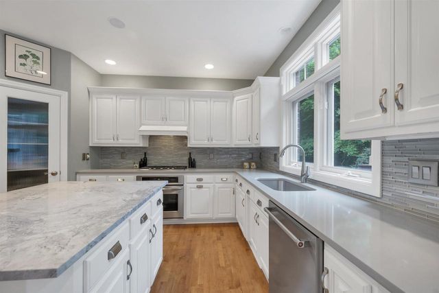 1395 SONATA COURT, Green Bay, WI 54311