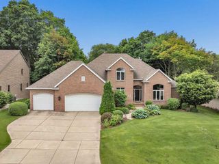 1395 SONATA COURT, Green Bay, WI 54311