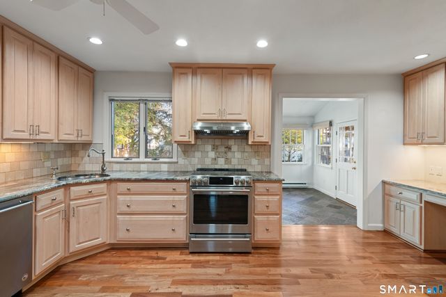 56 Drake Lane, Fairfield, CT 06824