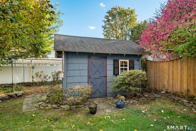 56 Drake Lane, Fairfield, CT 06824