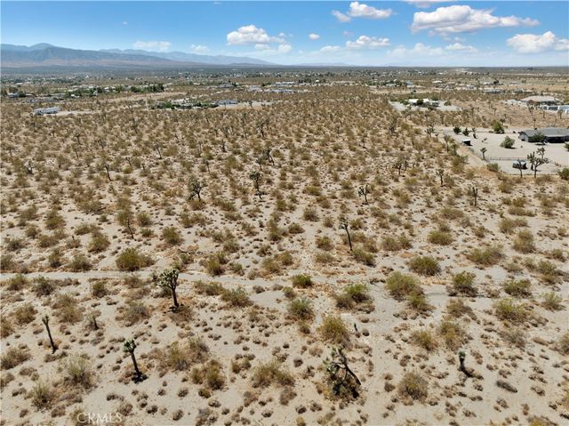 1 Wintergreen, Pinon Hills, CA 92372