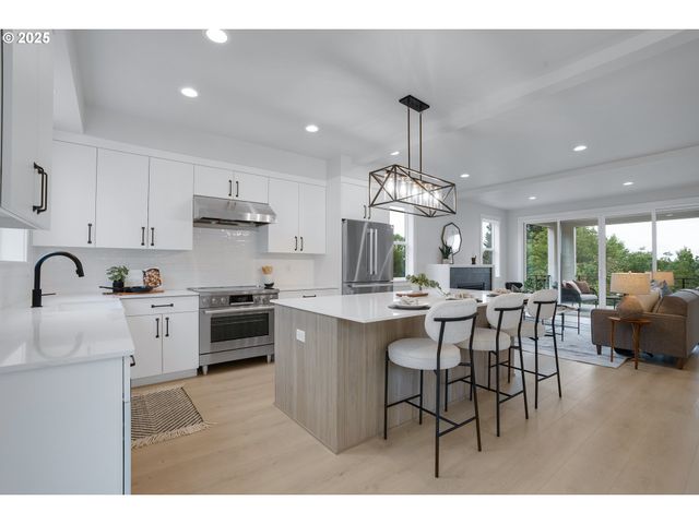 6012 Sw 18th Ave, Portland, OR 97239