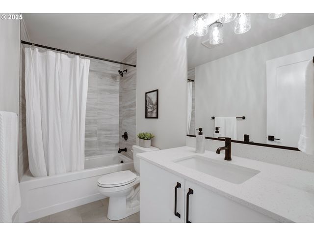 6012 Sw 18th Ave, Portland, OR 97239