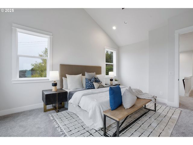 6012 Sw 18th Ave, Portland, OR 97239