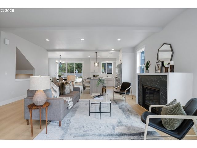 6012 Sw 18th Ave, Portland, OR 97239