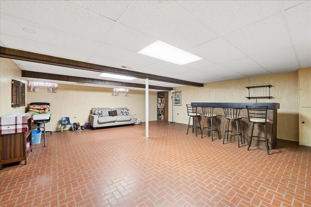 5026 N Michigan Avenue, Schiller Park, IL 60176