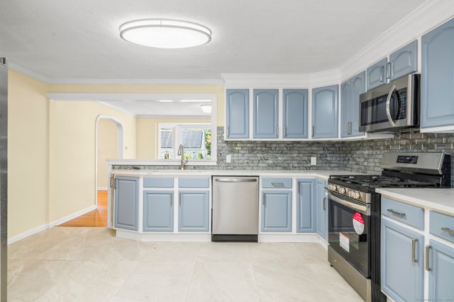 20 Rosina Road, Hamden, CT 06514