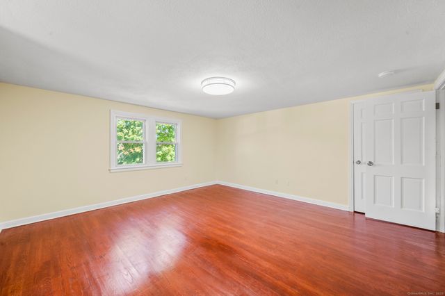 20 Rosina Road, Hamden, CT 06514