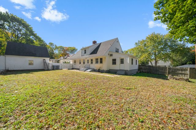 20 Rosina Road, Hamden, CT 06514
