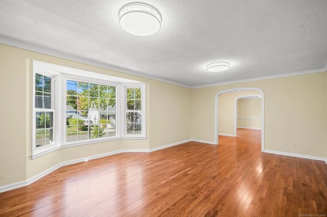 20 Rosina Road, Hamden, CT 06514