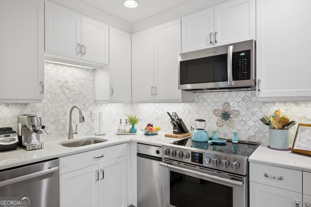 218 Forkner Drive B, Decatur, GA 30030