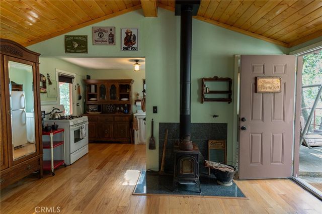 73 San Antonio Creek, Mt Baldy, CA 91759