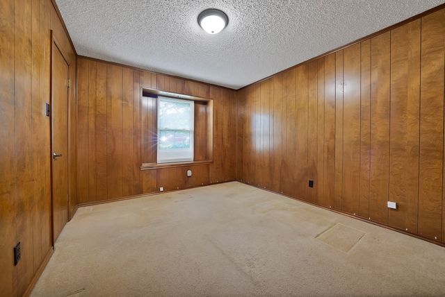 2505 Ironwood Court, Arlington, TX 76016
