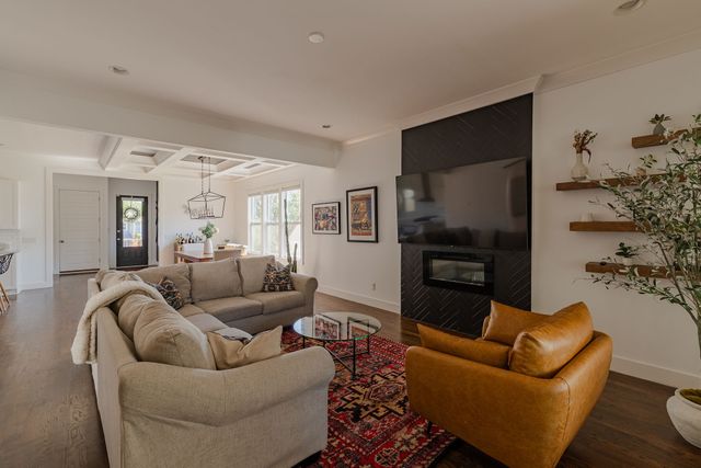 2230 Carter Ave, Nashville, TN 37206