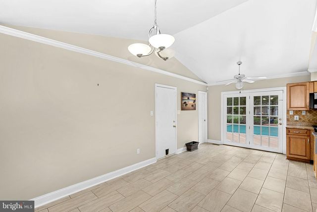 5405 HAMPTON FOREST WAY, Fairfax, VA 22030