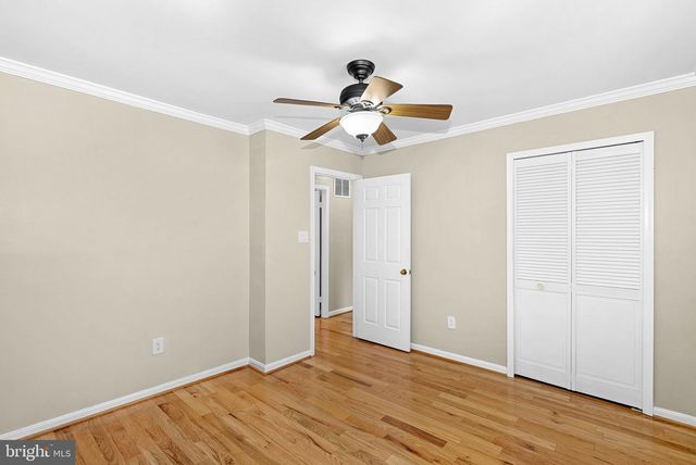 5405 HAMPTON FOREST WAY, Fairfax, VA 22030