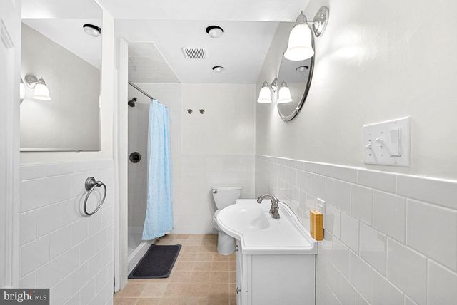 5405 HAMPTON FOREST WAY, Fairfax, VA 22030