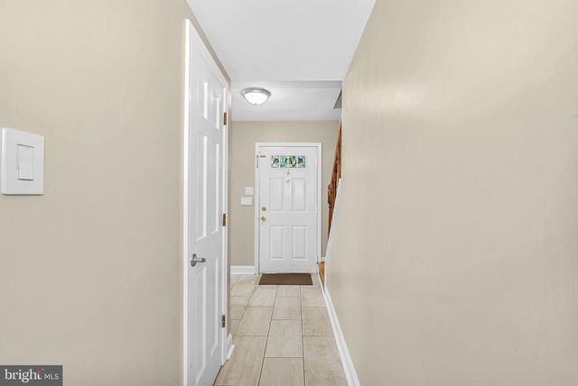 5405 HAMPTON FOREST WAY, Fairfax, VA 22030