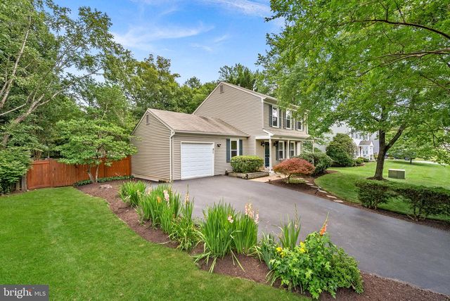 5405 HAMPTON FOREST WAY, Fairfax, VA 22030