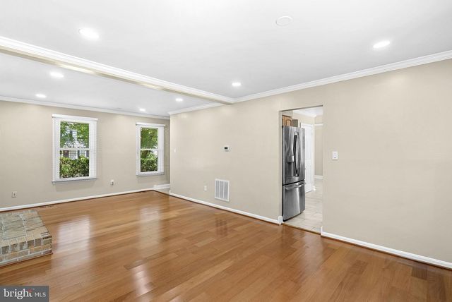5405 HAMPTON FOREST WAY, Fairfax, VA 22030