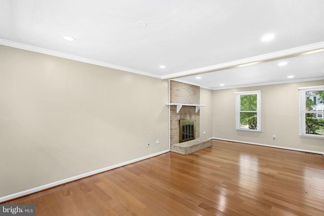 5405 HAMPTON FOREST WAY, Fairfax, VA 22030