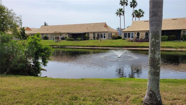 3520 57TH AVENUE CIRCLE W 10, Bradenton, FL 34210