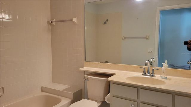 3520 57TH AVENUE CIRCLE W 10, Bradenton, FL 34210