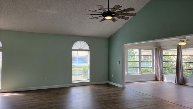 3520 57TH AVENUE CIRCLE W 10, Bradenton, FL 34210