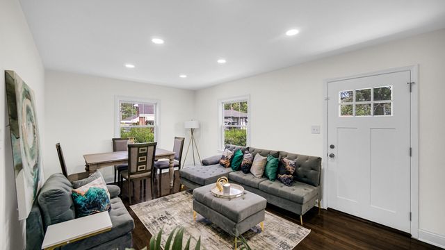 200 Mckinley Street, Gary, IN 46404