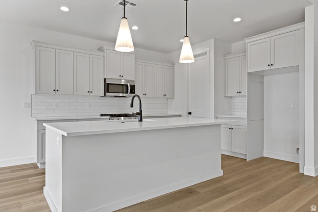 Image 11 of property listing at 3118 S 4800 W #8, Hurricane, UT 84737