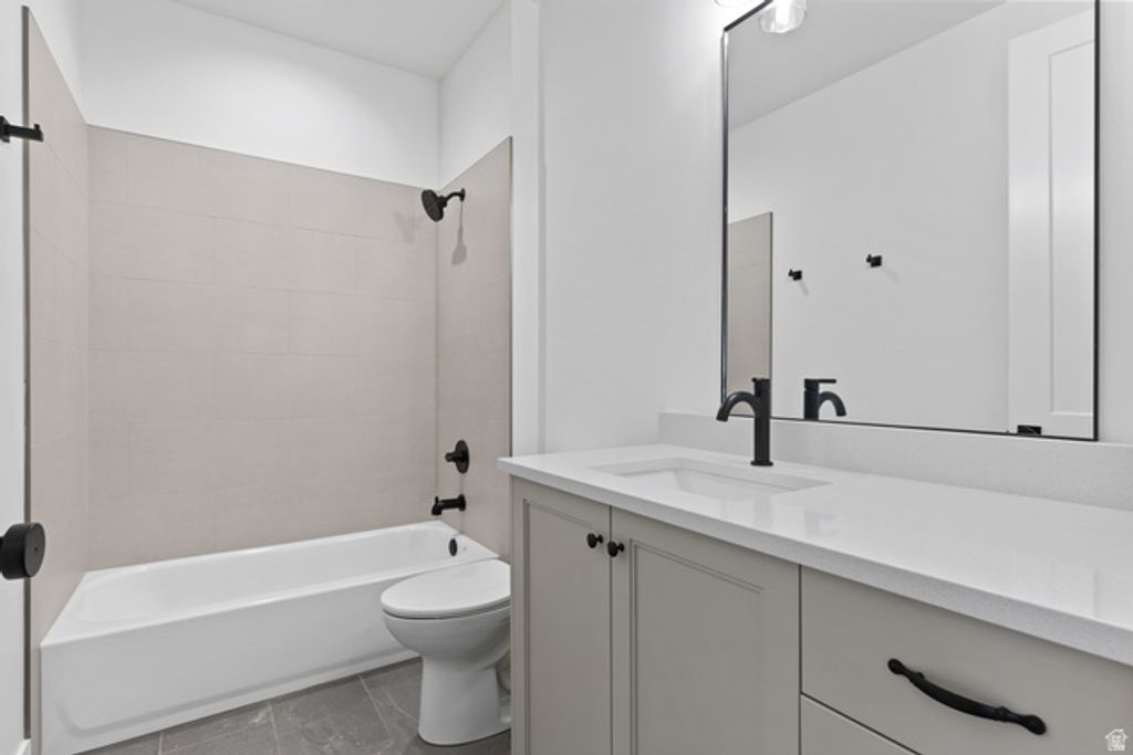 Image 16 of property listing at 3118 S 4800 W #8, Hurricane, UT 84737