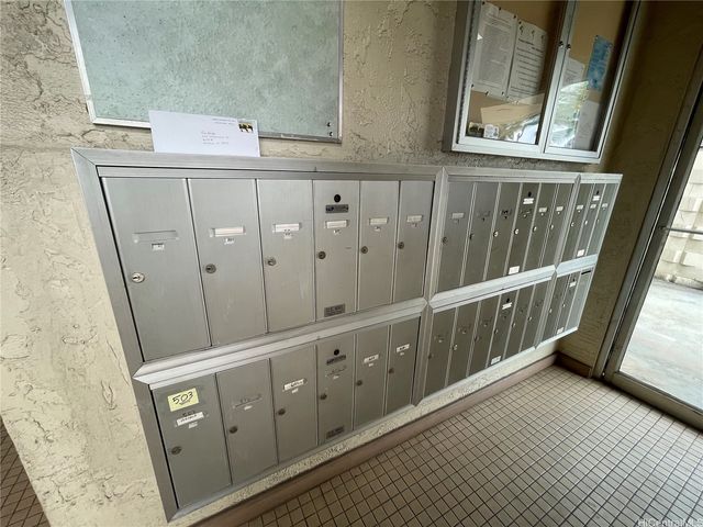 454 Namahana Street 201, Honolulu, HI 96815