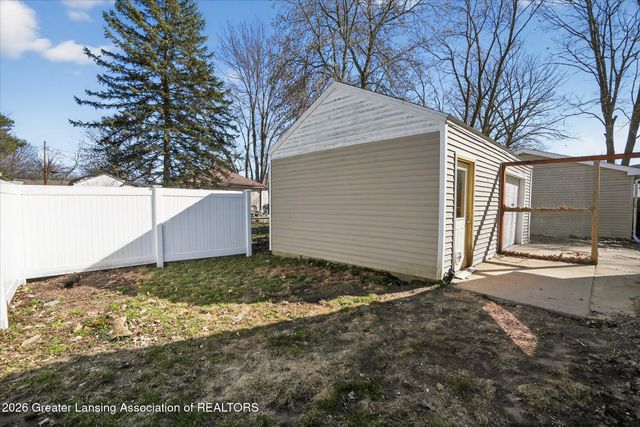 5976 Greenman Street, Haslett, MI 48840