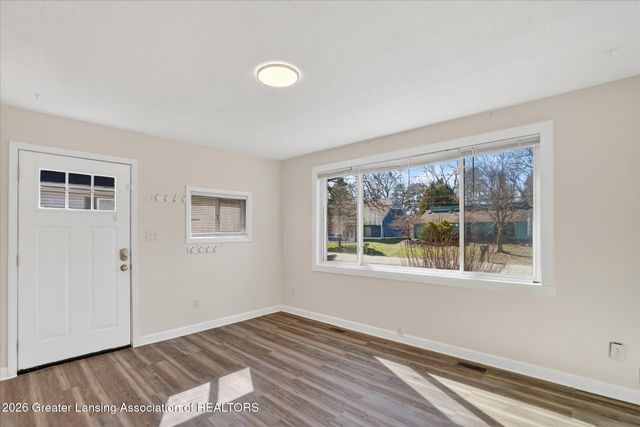 5976 Greenman Street, Haslett, MI 48840