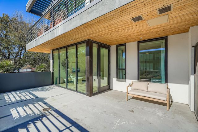 1600 S 1st ST 201, Austin, TX 78704