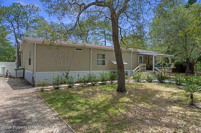 11143 Baltimore Street, Weeki Wachee, FL 34614