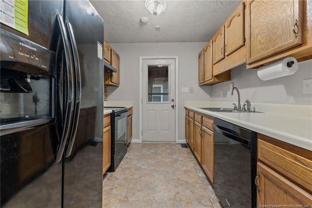 520 Stone Way Court, Fayetteville, NC 28301