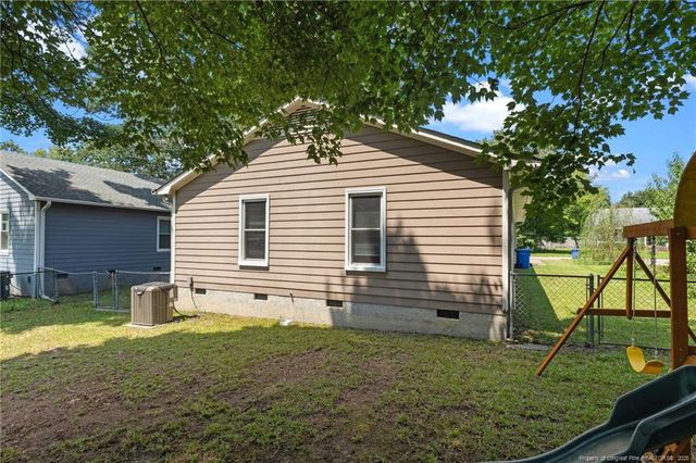 520 Stone Way Court, Fayetteville, NC 28301