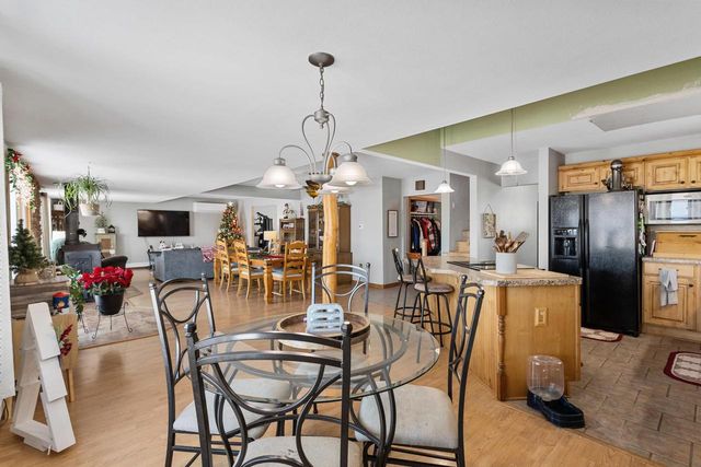 N1418 HWY M-35, Menomonie, MI 49858