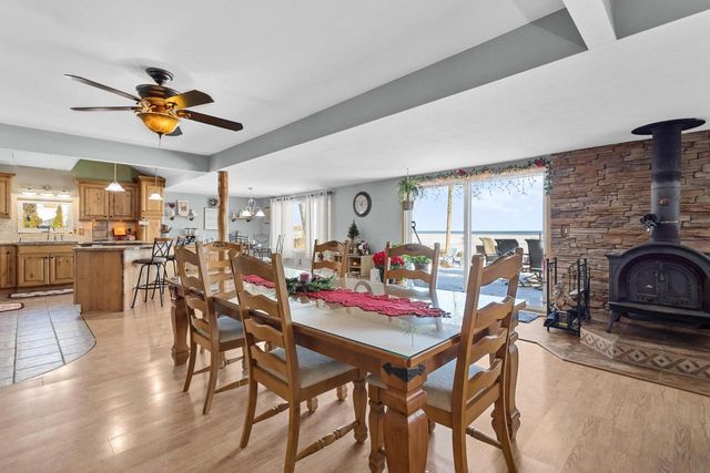 N1418 HWY M-35, Menomonie, MI 49858