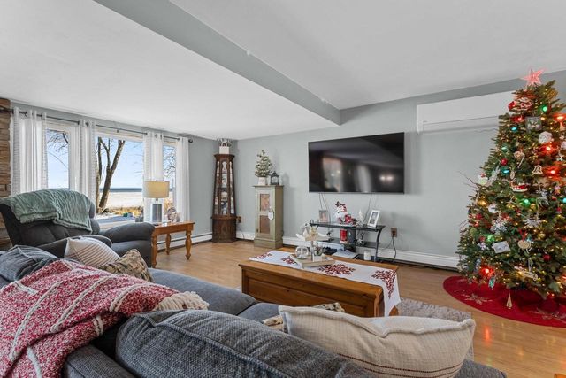 N1418 HWY M-35, Menomonie, MI 49858