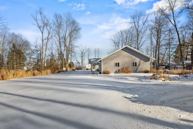 N1418 HWY M-35, Menomonie, MI 49858