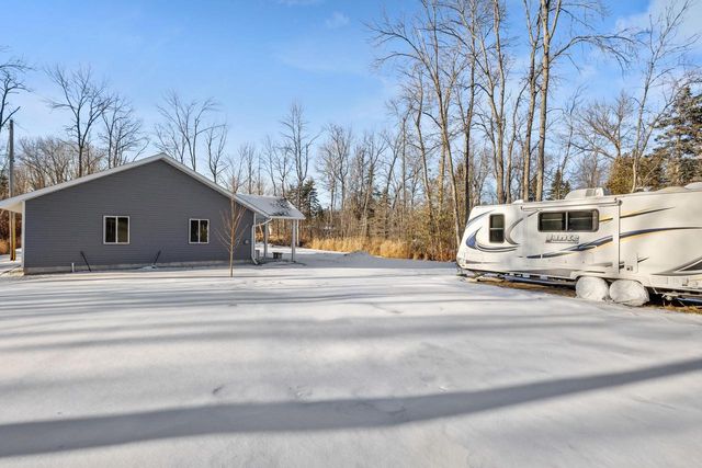 N1418 HWY M-35, Menomonie, MI 49858