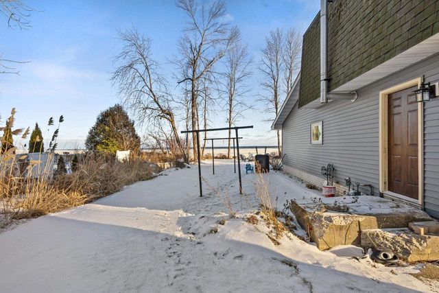 N1418 HWY M-35, Menomonie, MI 49858