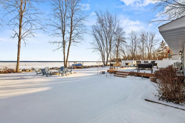 N1418 HWY M-35, Menomonie, MI 49858