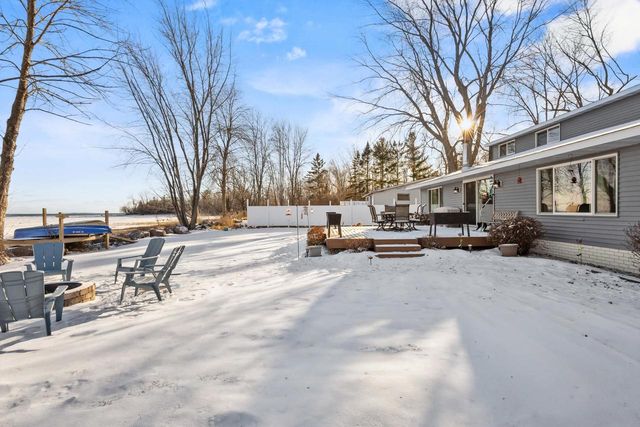 N1418 HWY M-35, Menomonie, MI 49858