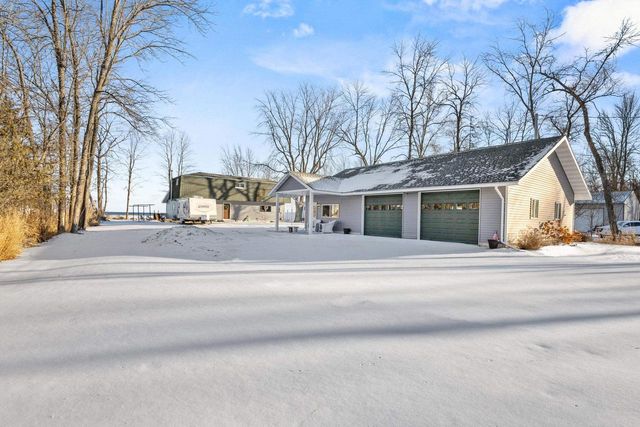 N1418 HWY M-35, Menomonie, MI 49858