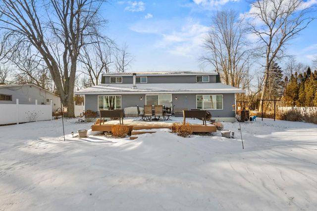 N1418 HWY M-35, Menomonie, MI 49858