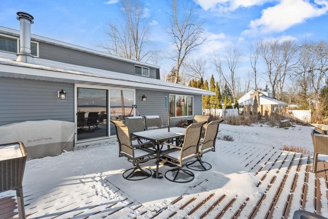 N1418 HWY M-35, Menomonie, MI 49858